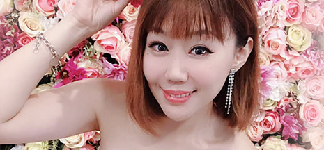 活動主持人及女主唱 IVY